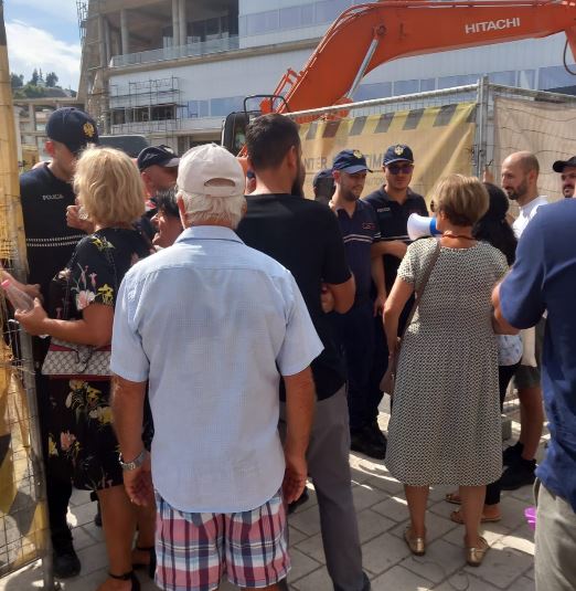 Rama mbron projektin e Muzeut Hebraik pas protestës në Vlorë