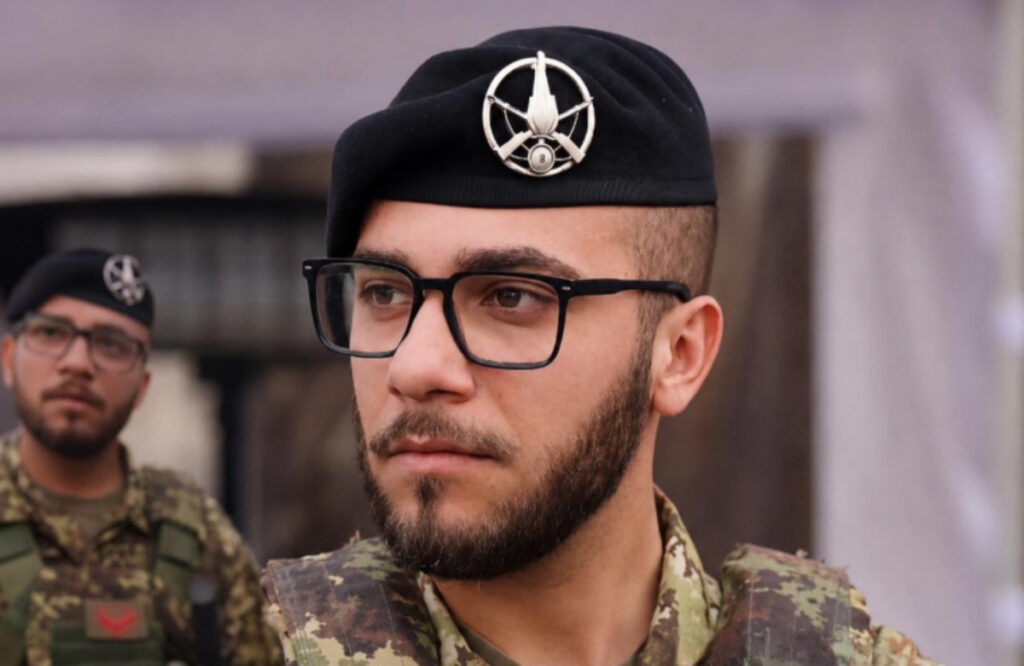 Ushtari arbëresh surprizon me shqipen e tij: “Kam lindur në Itali, por jam arbëresh”