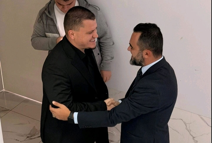 Zv/ministri Sulejmani viziton Haraçinën- në fokus kushtet në shkollat fillore