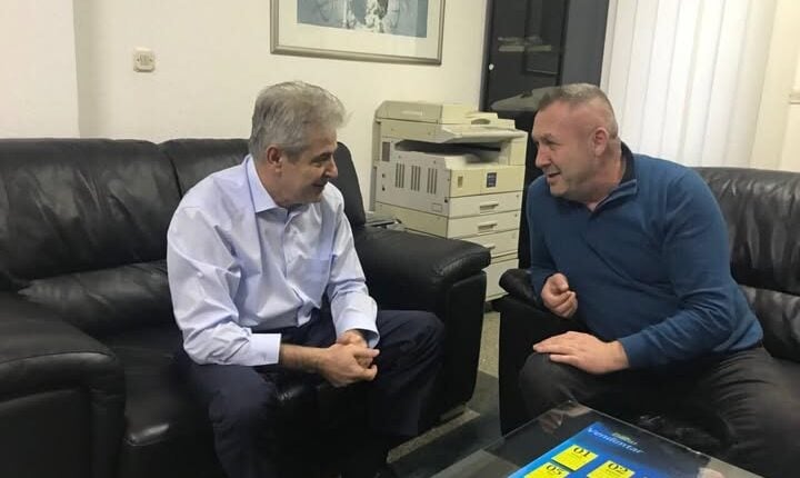 Ahmeti me mesazh prekës për Nexhen: “Më shumë se berber, ishte mik i imi”