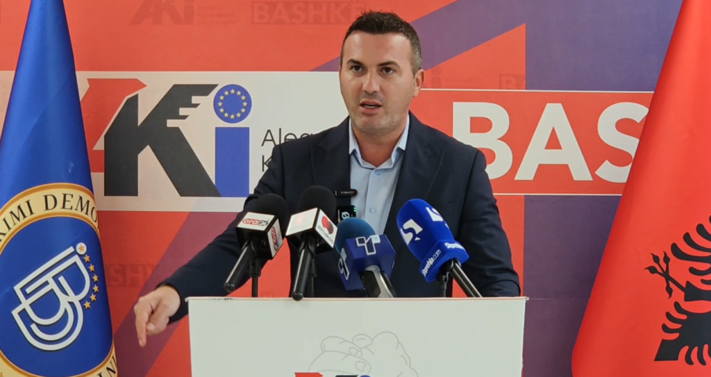 Ademi: A po përgatit Kushtetuesja goditjen e radhës ndaj gjuhës shqipe?