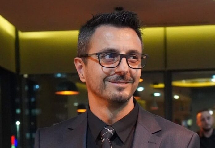 Arianit Xhaferi: “Pomllad sorabotnikat” me entuziazëm presin personin e Listës së zezë”