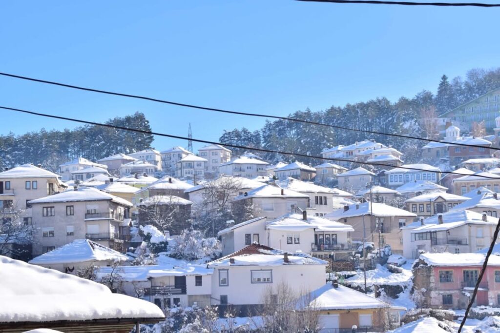 Dimër më i butë dhe më pak borë në Ballkan, por shkurti dhe marsi mund të sjellin surpriza!