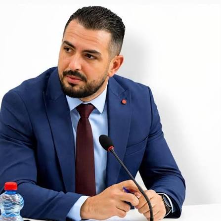 Lulzim Aliti nga Kumanova kritikon ambasadorin Meidani pse po hesht për protestën e studentëve në Shqipëri