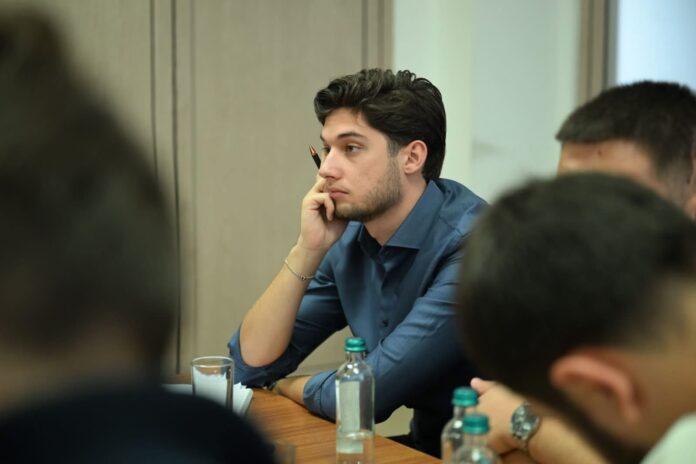 Mevlan Ademi paralajmëron rikthimin e studentëve në protesta