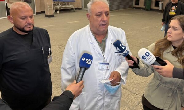 Drejtori i Emergjencës: 12 persona kanë kërkuar ndihmë mjekësore pas protestës, një polic dhe 11 civilë