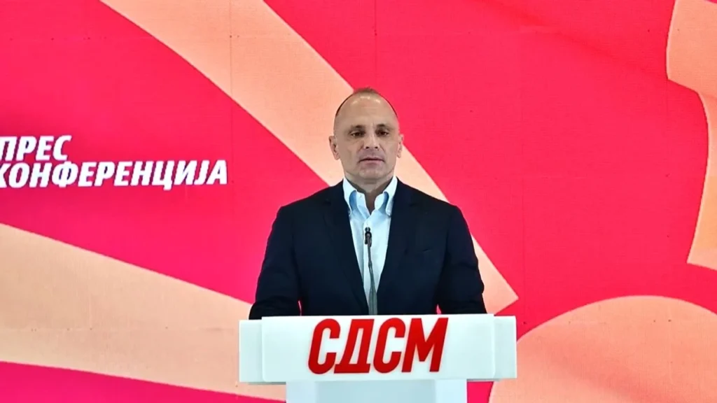 Filipçe: Populli po zhytet në varfëri, ndërsa ne duhet të flasim për relikte para një mijë vitesh