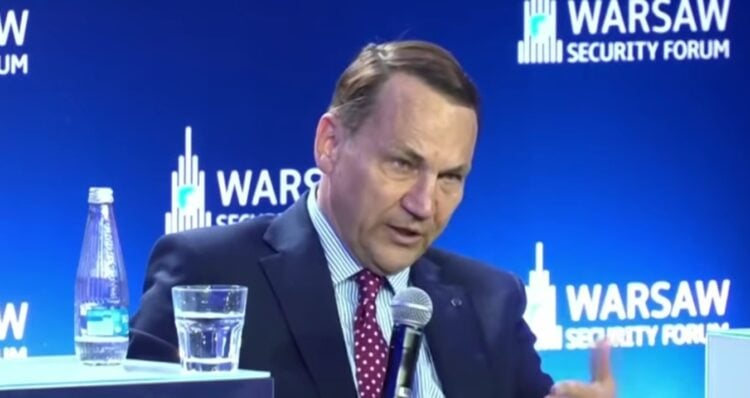 Ministri i Jashtëm polak Sikorski: Evropa, deri në vitin 2030 mund të ketë ushtri të fuqishme
