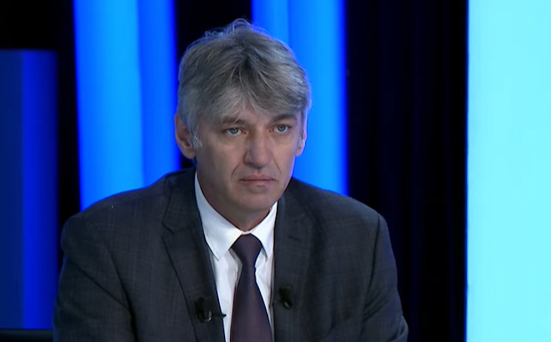 Ziadin Sela i shqetësuar nga pamjet në Prishtinë, kritika të ashpra klasës politike në Kosovë